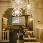 Hotel Carol Boutique - Cornelia