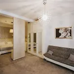 Carol Boutique - Cornelia Hotel 3*