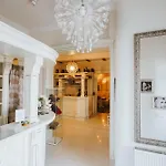 Carol Boutique - Cornelia
