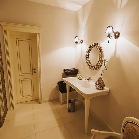 Cornelia Hotel 3*