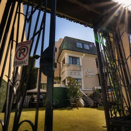 酒店 Carol Boutique & Ex Cornelia 3*