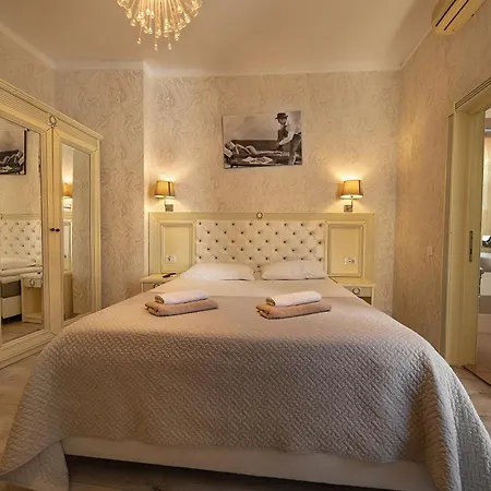 Hotel Carol Boutique & Ex Cornelia