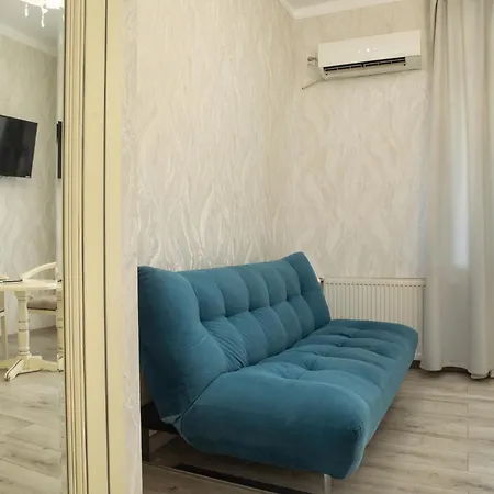 Carol Boutique & Ex Cornelia 3*