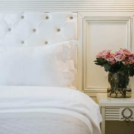 Carol Boutique & 3* Bucarest