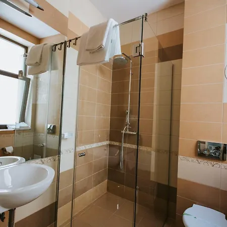 Carol Boutique & Ex Cornelia 3* Bukurešť