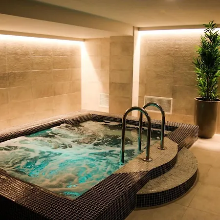 Cornelia Hotel Bucharest