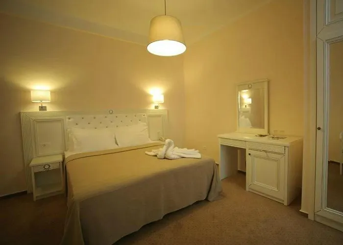 Carol Boutique & Ex Cornelia ブカレスト