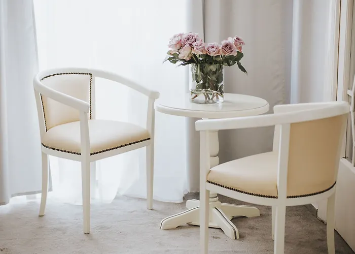 Carol Boutique - Cornelia Hotel 3*