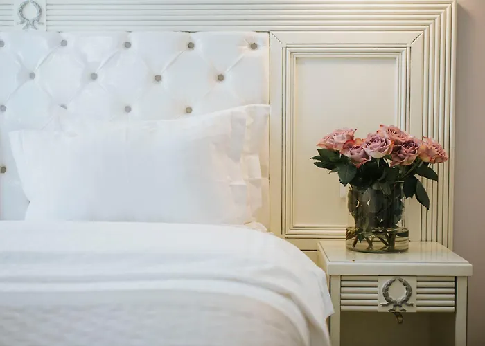 Carol Boutique & Ex Cornelia 3* Bukarest