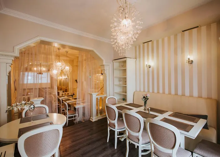 Carol Boutique - Cornelia Hotel 3*