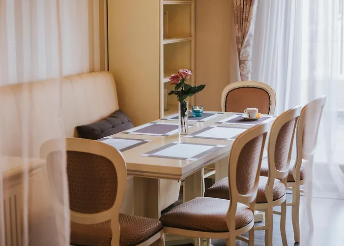 Carol Boutique - Cornelia Bucarest