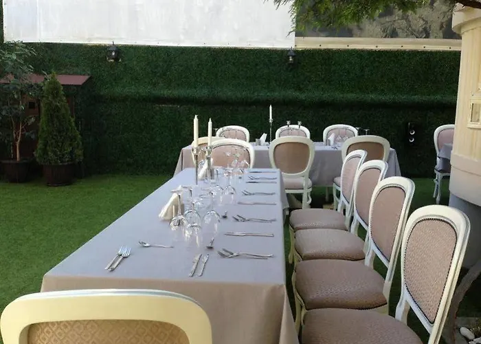 Carol Boutique - Cornelia 3* Bucarest