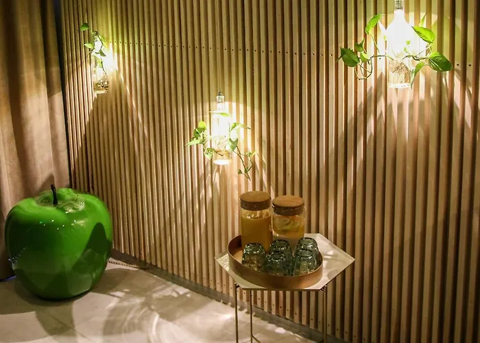 Carol Boutique & Ex Cornelia Bukarest