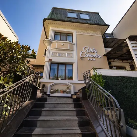 Carol Boutique & Ex Cornelia Hotel 3*