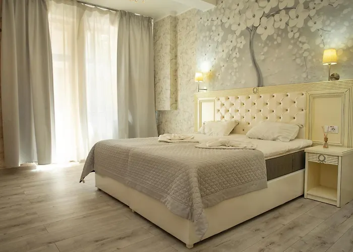 Hotel Carol Boutique & Ex Cornelia Bucureşti