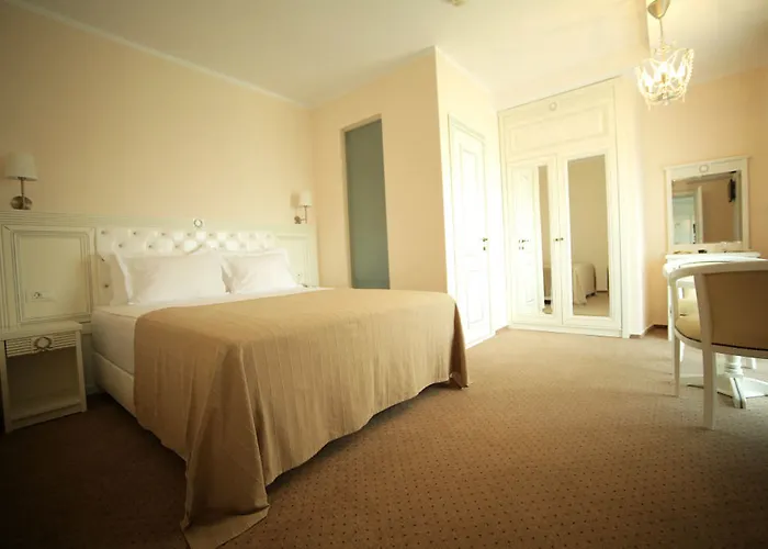 Carol Boutique - Cornelia Hotel 3*