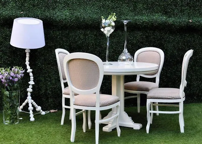 Carol Boutique - Cornelia 3*