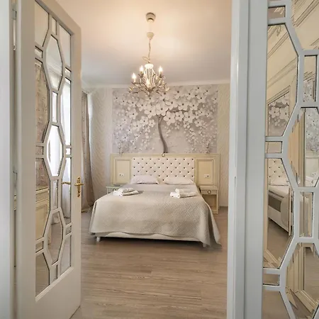 Carol Boutique & Ex Cornelia