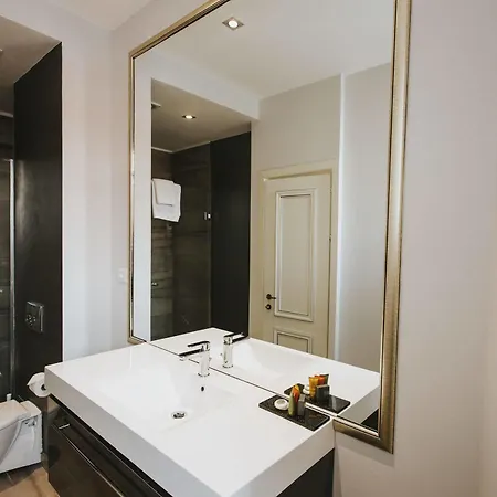 Carol Boutique & Ex Cornelia Hotel 3*