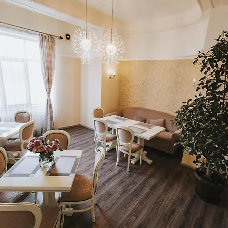 Carol Boutique & Ex Cornelia 3* Bucarest