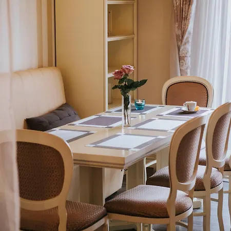 Carol Boutique & Ex Cornelia Bucarest